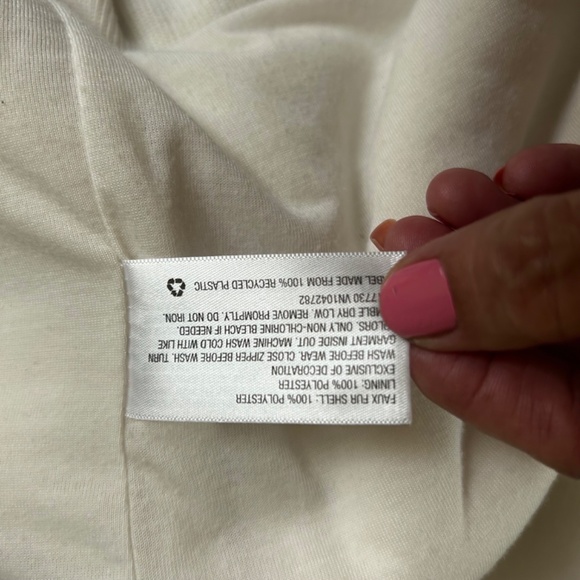 Cat & Jack Unicorn Jacket. Size M (7-8) - Picture 6 of 7